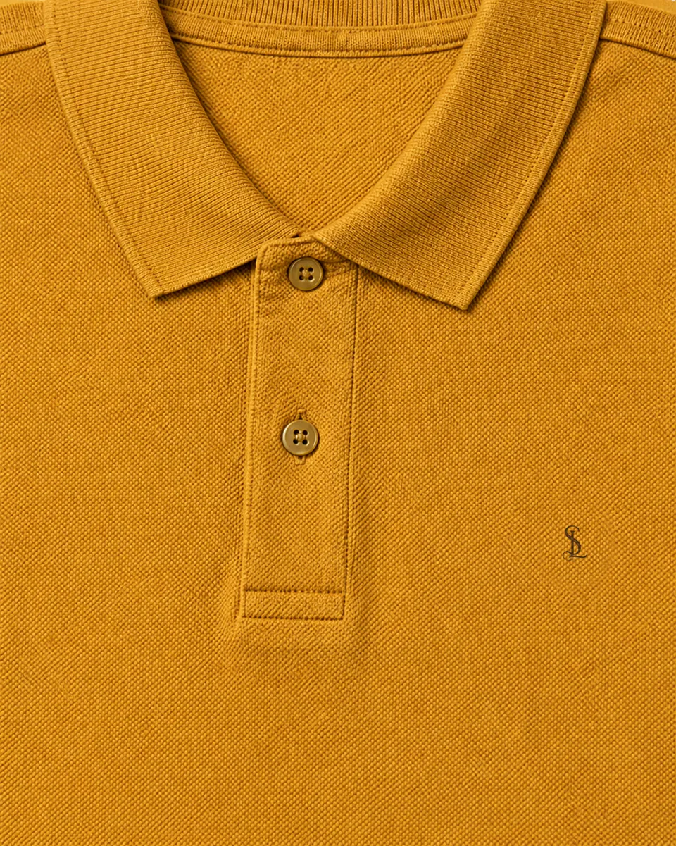 Mustard Polo, detail collar placket monogram