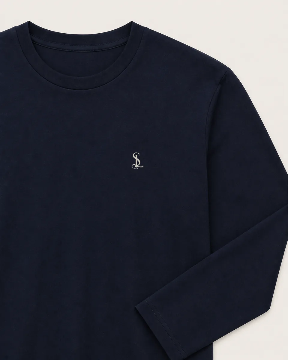 Deep-Navy Long-Sleeve Crewneck Tee, Detail Neck Logo Fabric