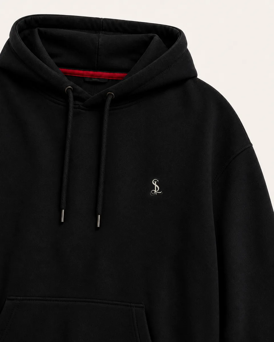Deep-Black Hoodie, Detail Logo Fabric